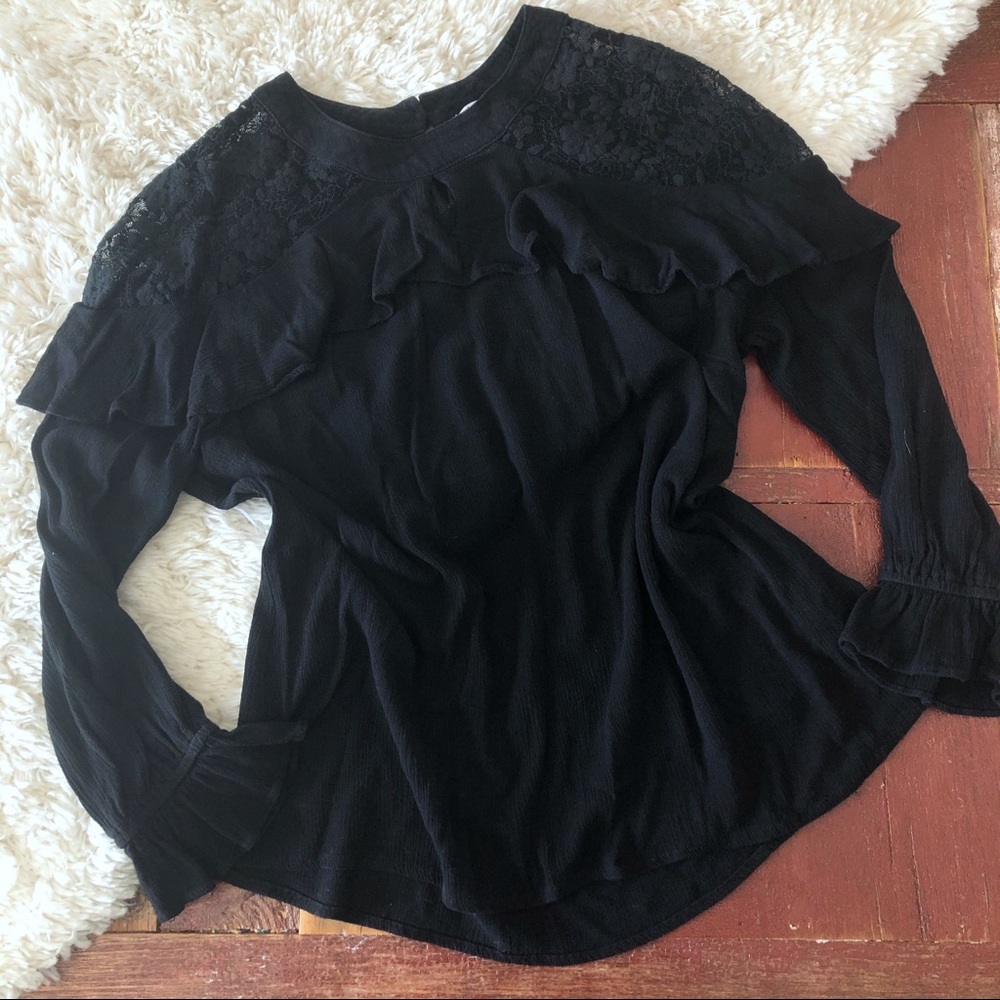 🌵Jodifl | Black Ruffle Lace Blouse - Picture 1 of 7